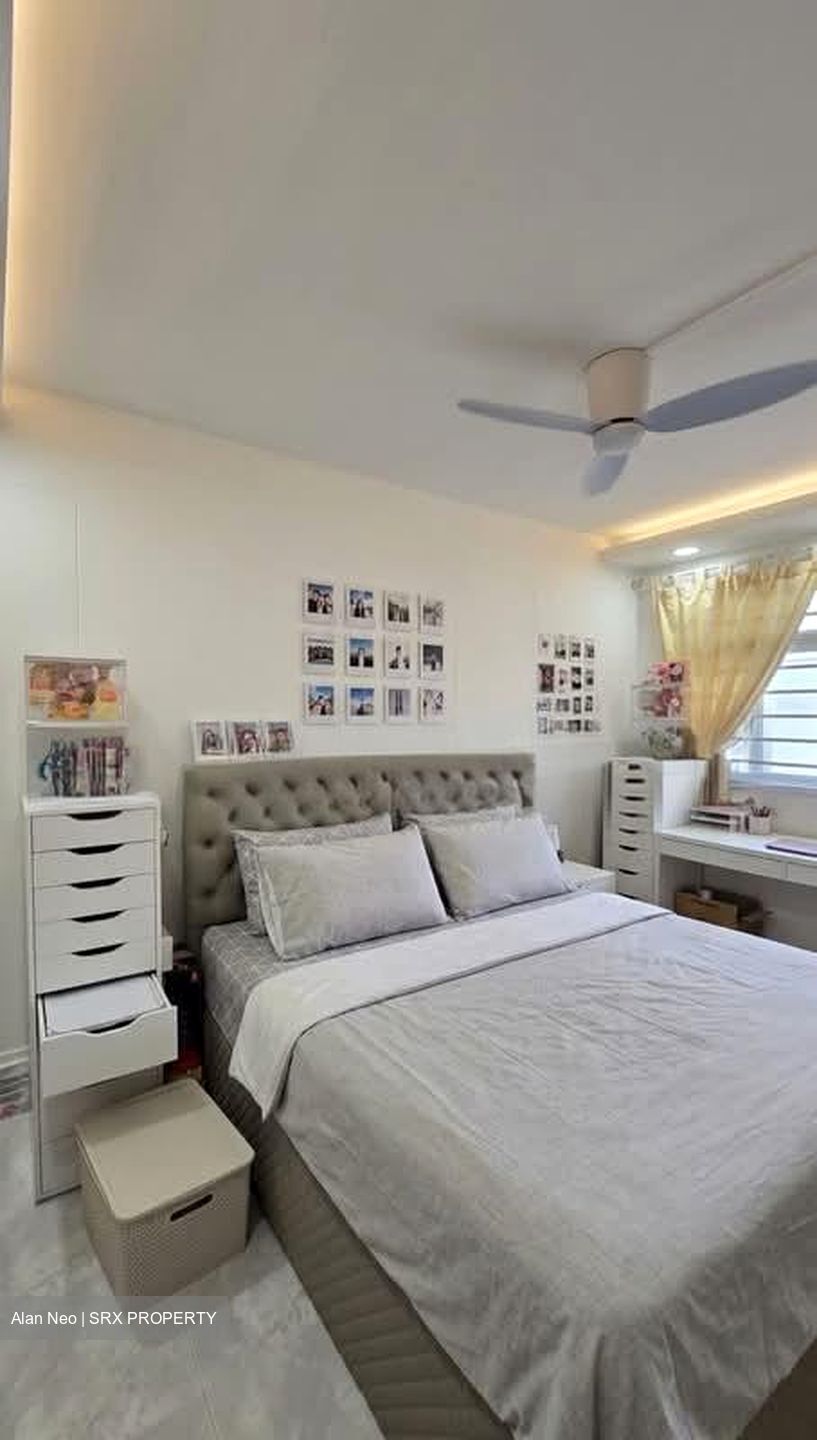 Blk 831 Jurong West Street 81 (Jurong West), HDB Executive #599654591